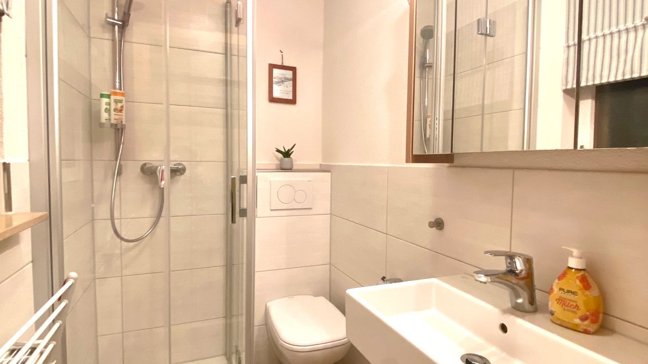 INSIDE, BATHROOM INSIDE, BATHROOM